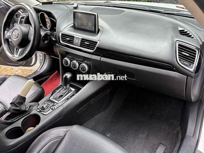 Mazda 3 2017 1.5 AT Sedan - 74000 km