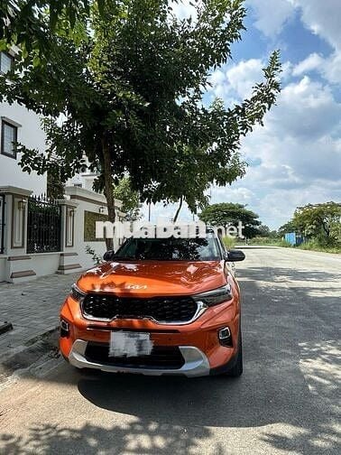 Kia Sonet 2023 Premium 1.5 AT - 55000 km