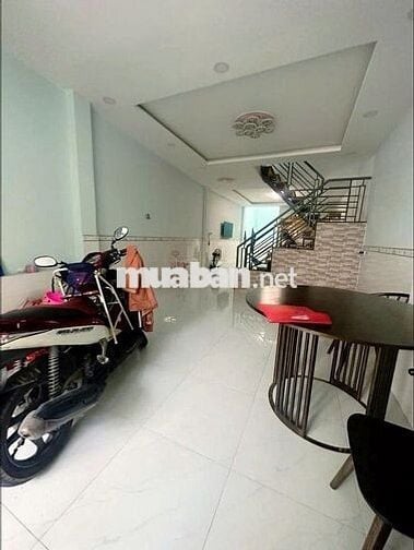 NHÀ 2 TẦNG, DT (4,2 X19)M2, NỞ HẬU, SÁT MẶT TIỀN, GIÁ 5,4 TỶ CÒN TL