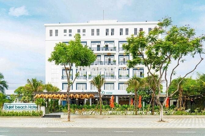 🌴 LUXURY 1-BEDROOM APARTMENT – JUST STEPS FROM PHAM VAN DONG BEACH 🌊