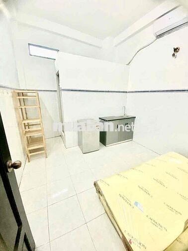 TRỐNG SẴN STUDIO XINH XẮN ZÁ SIÊU RẺ PHÙ HỢP Ở 1-2 NGƯỜI