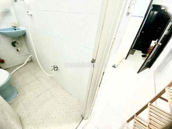 TRỐNG SẴN STUDIO XINH XẮN ZÁ SIÊU RẺ PHÙ HỢP Ở 1-2 NGƯỜI