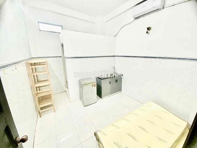 TRỐNG SẴN STUDIO XINH XẮN ZÁ SIÊU RẺ PHÙ HỢP Ở 1-2 NGƯỜI