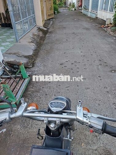 Bán xe cub 70 BS83 ngay chủ .