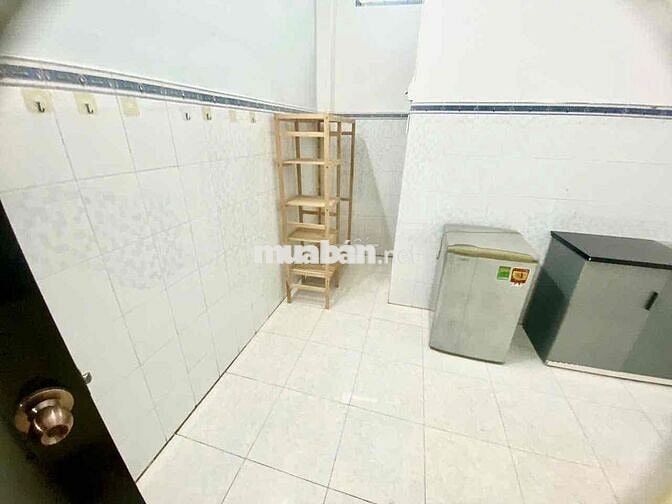 TRỐNG SẴN STUDIO XINH XẮN ZÁ SIÊU RẺ PHÙ HỢP Ở 1-2 NGƯỜI