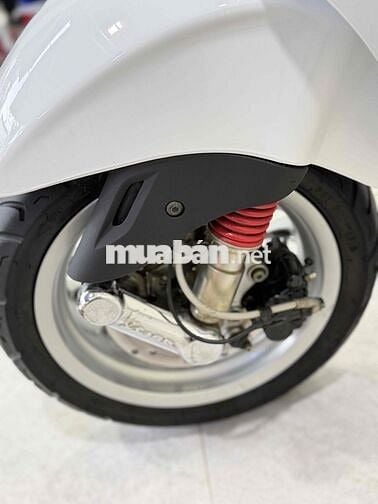 Vespa iget 2018 Trắng phố B2 - 10 Triệu lấy xe