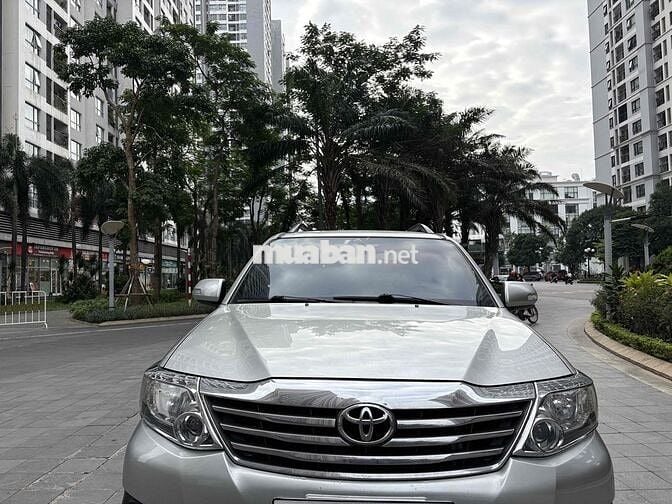 Toyota Fortuner 2013 2.7V 4x4 - 15000 km