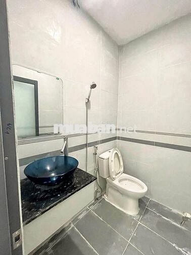 Bán nhà Mới ngay Tỉnh Lộ 10, HXH, SHR, 1 tỷ 750 còn thương lượng !!!