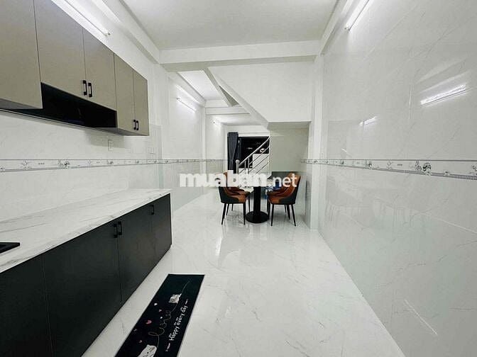 Tôi chủ nhà cần bán có gửi phí môi giới gần chợ Bà Chiểu