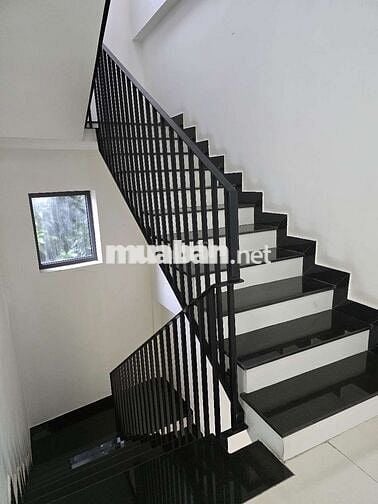 3 tầng kiệt ô tô,Hòa Cường BÌNH AN 7 GẦN TIỂU LA.