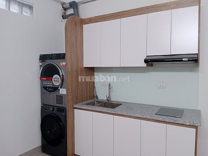 Bán Nhà Dòng Tiền Trương Định 42m, 5 tầng, mt 3,5m, giá 10.75 tỷ.