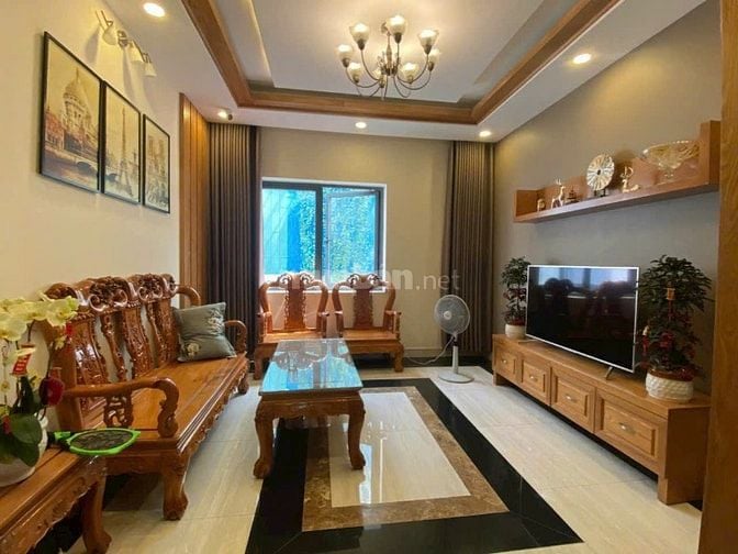 Bán nhà mặt tiền Bùi Tá Hán, Quận 2, DT 4x20m. Trệt 3 lầu.  Giá 22 tỷ