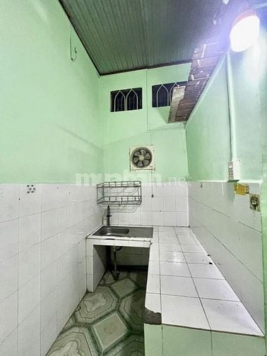 Bán nhà đường 379 gần Lê Văn Việt hẻm ô tô tải 56m2 2PN 1WC giá 4,5 tỷ