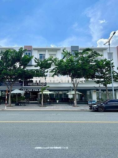 Bán nhà phố 3 tầng dt ngang 5 dài 17 mặt tiền đường 30m dự án sun casa