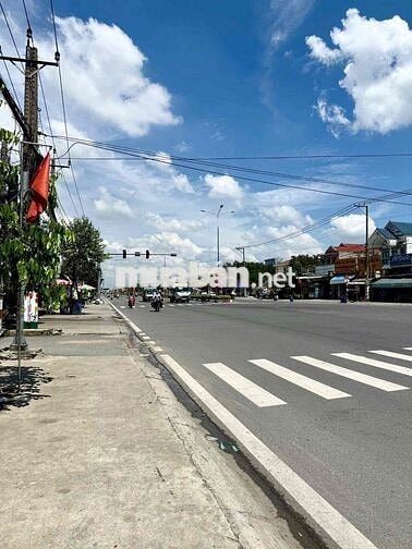 Hàng thơm thích hợp đầu tư . xây kho xưởng, biệt thự Gần Tp Mới Bình D