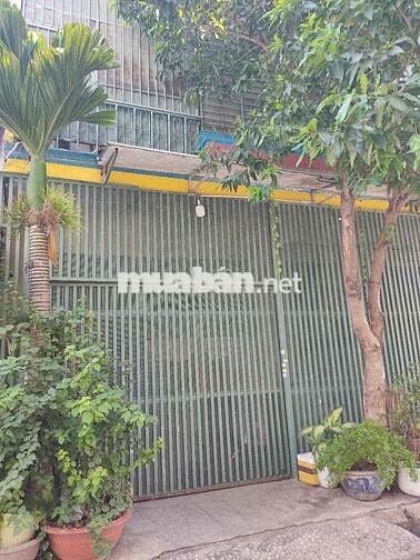 NHÀ 2 MT LÔ GÓC ĐS 21 P8 CHƯA QUA KD