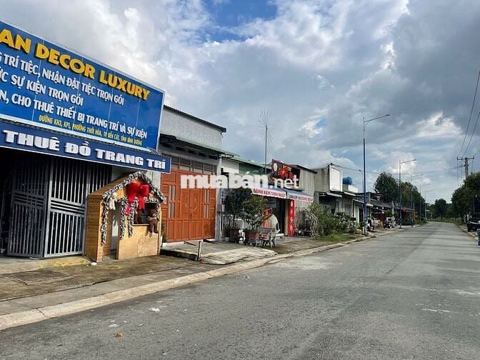 Chính Chủ Cần Bán Lô Đất 2 Mặt Tiền Cạnh Chợ Thông Đường MP Tân Vạn