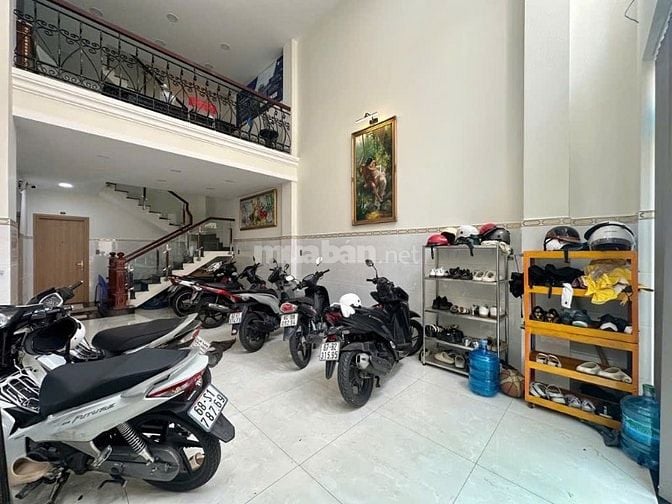 Nhà Hẻm xe ba gác Điện Biên Phủ P15 – Bình Thạnh kế bên Quận 1