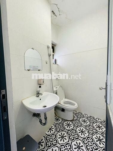 🔥 Cho thuê nhà góc đẹp Phố Tây Đề Thám,Q.1 - 8x10 - 3 Tầng Suốt - 70Tr