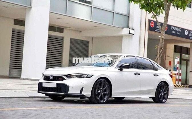 Honda Civic e:HEV RS Trắng - 13000 km, Cho vay bao