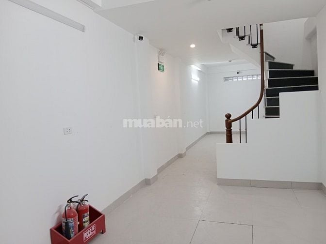 Bán Nhà Dòng Tiền Trương Định 42m, 5 tầng, mt 3,5m, giá 10.75 tỷ.