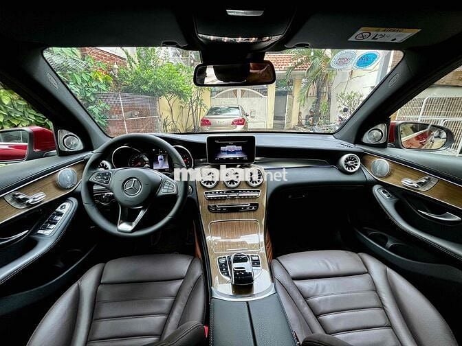 Mercedes GLC 250 4Matic 2019. Xe đẹp không lỗi