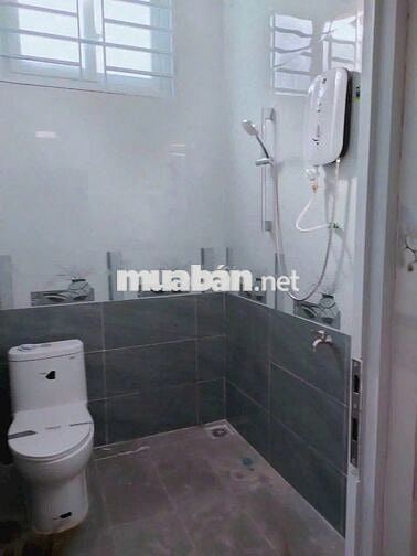 bán gấp nhà C4 ở Gia Huỳnh-Trảng Bàng. DT 155m2, giá 900 triệu. SHR.