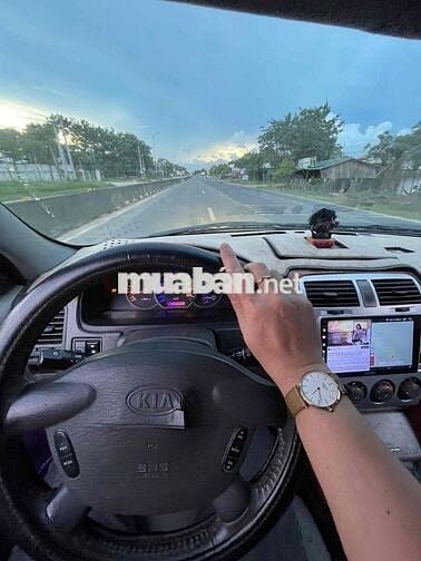 xe 7 chỗ cửa lùa , ko niên hạn, rộng rãi