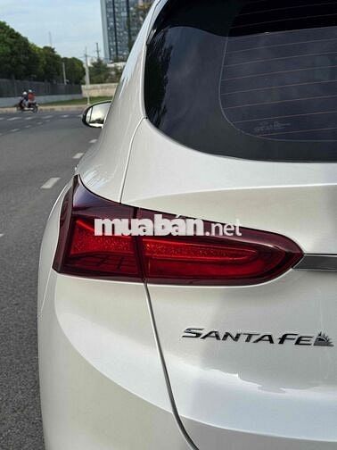 Hyundai Santa Fe sx2020 AT Diesel Base - Odo 74k