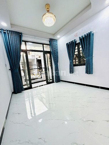 Hẻm Thẳng Cách MT 100m.ngay Trường THPT NGÔ GIA TỰ Bình Đông P15Q8. 