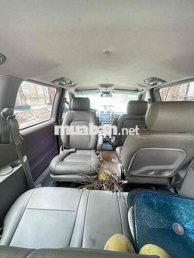 xe 7 chỗ cửa lùa , ko niên hạn, rộng rãi