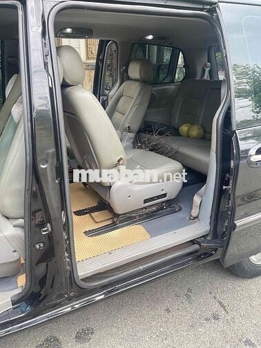 xe 7 chỗ cửa lùa , ko niên hạn, rộng rãi