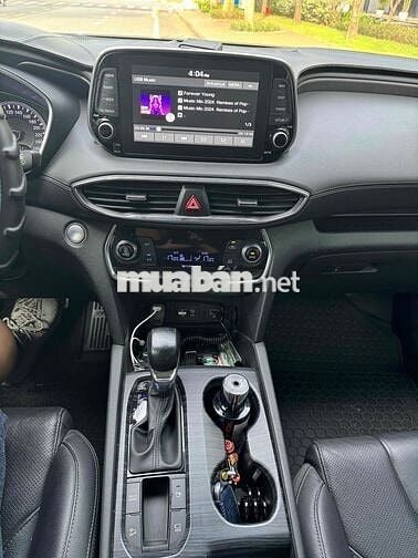 Hyundai Santa Fe sx2020 AT Diesel Base - Odo 74k