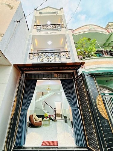 Hẻm Thẳng Cách MT 100m.ngay Trường THPT NGÔ GIA TỰ Bình Đông P15Q8. 