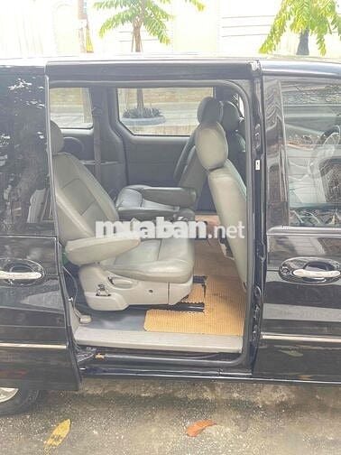 xe 7 chỗ cửa lùa , ko niên hạn, rộng rãi