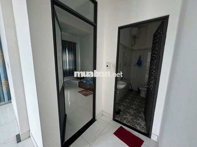 NHÀ 2 TẦNG 2 MẶT KIỆT OTO TRÁNH NHAU NGUYỄN CHÁNH, 4PN, GẦN BIỂN