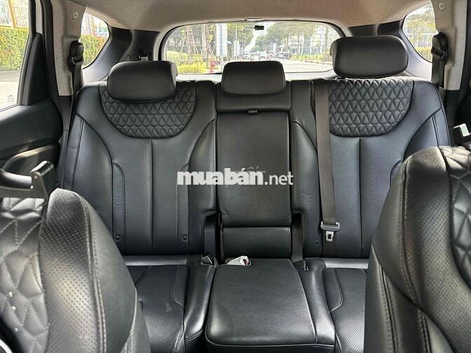 Hyundai Santa Fe sx2020 AT Diesel Base - Odo 74k