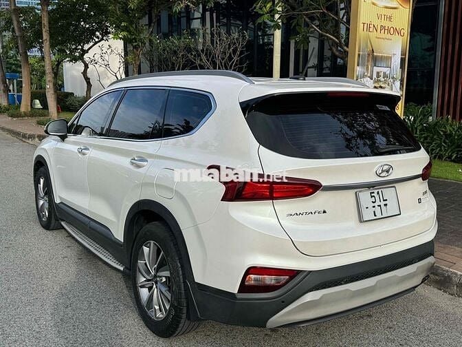 Hyundai Santa Fe sx2020 AT Diesel Base - Odo 74k