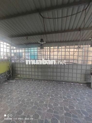 Nhà 1trệt 1lầu 2pn 2wc gần Quốc Lộ 13 HBC 10triệu