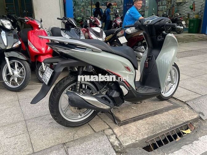 Honda SH 150 2021 mới 90% bstp chính chủ
