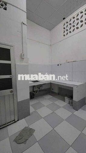 Mặt tiền Lê Thị Bạch Cát P13 Q11