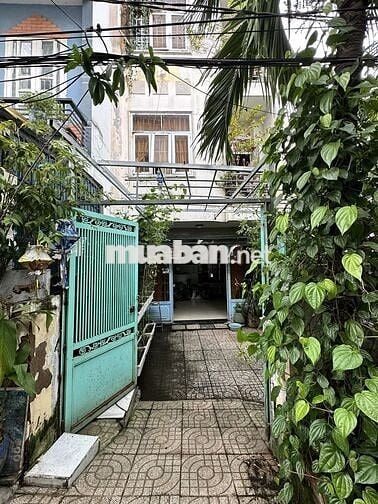 Hạ giá cần bán gấp nhà nát hẻm hướng Nam Phú Thuận Q7