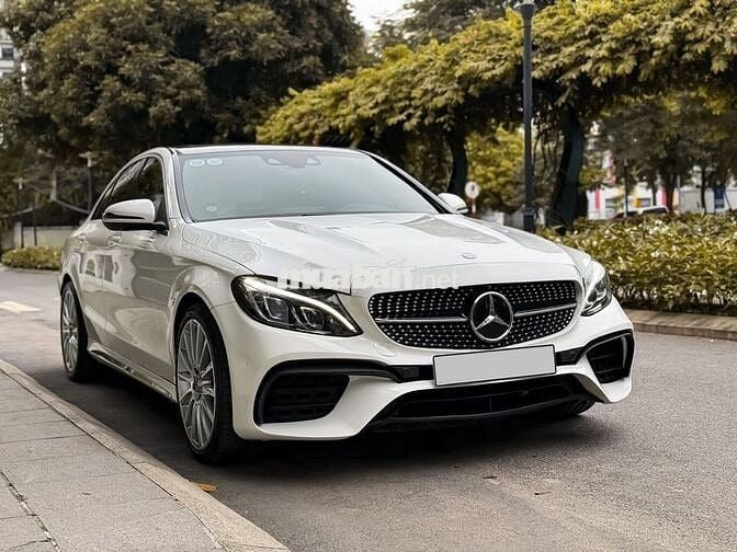 MERCEDES BENZ C300 AMG 2016 Độ Full Option Cực Đẹp