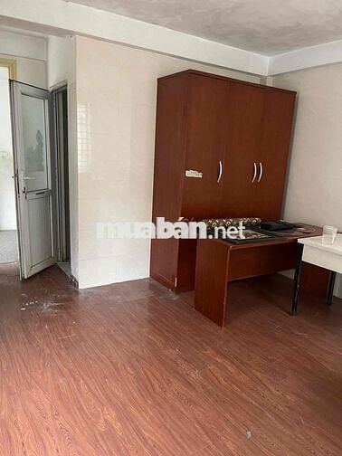 Cho thuê nhà mặt ngõ 351 đường âu cơ nhật tân tây hồ. diện tích 30m2