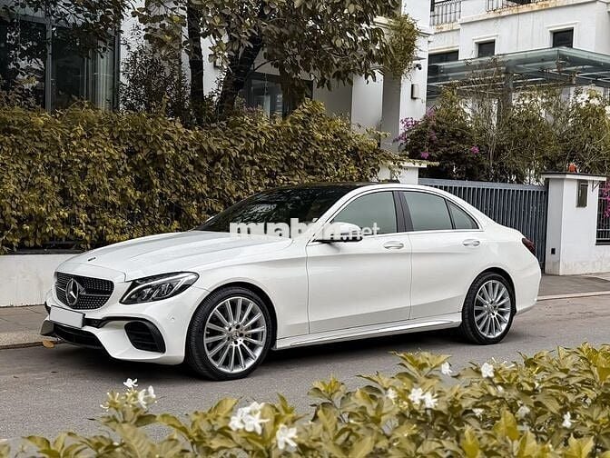 MERCEDES BENZ C300 AMG 2016 Độ Full Option Cực Đẹp