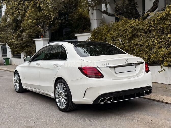 MERCEDES BENZ C300 AMG 2016 Độ Full Option Cực Đẹp