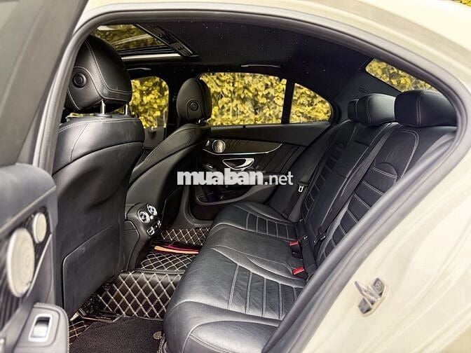 MERCEDES BENZ C300 AMG 2016 Độ Full Option Cực Đẹp