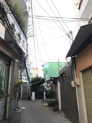 Chi thuê nhà 1 trệt 2 lầu, 4PN, 3WC, hướng Đông Nam, DTSD 125m2