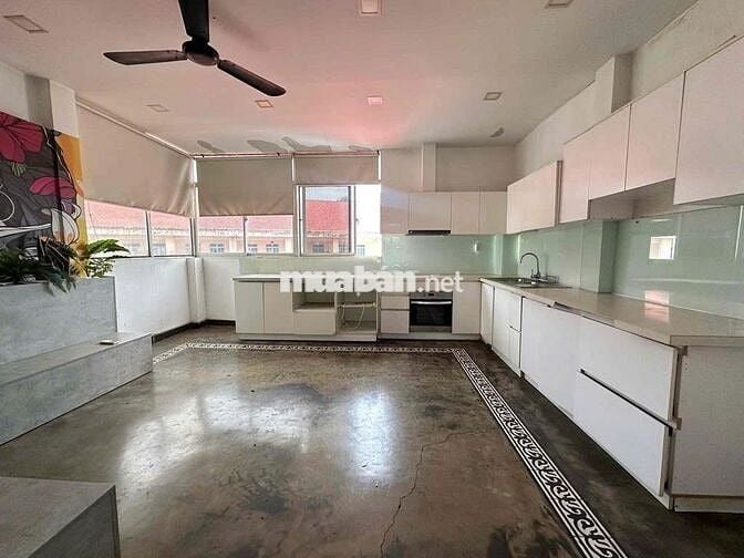 Cho thuê nhà mặt tiền đường Nguyễn Súy, dt 5,4x20 trệt 5 lầu