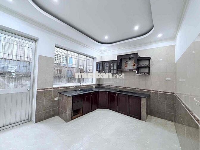 Cho Thuê Nhà Mat Tiên Kinh Doanh-Duong Cho Lon-Q6